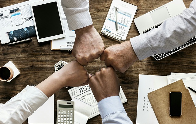 Formation en management : les compétences clés à acquérir pour diriger efficacement une équipe